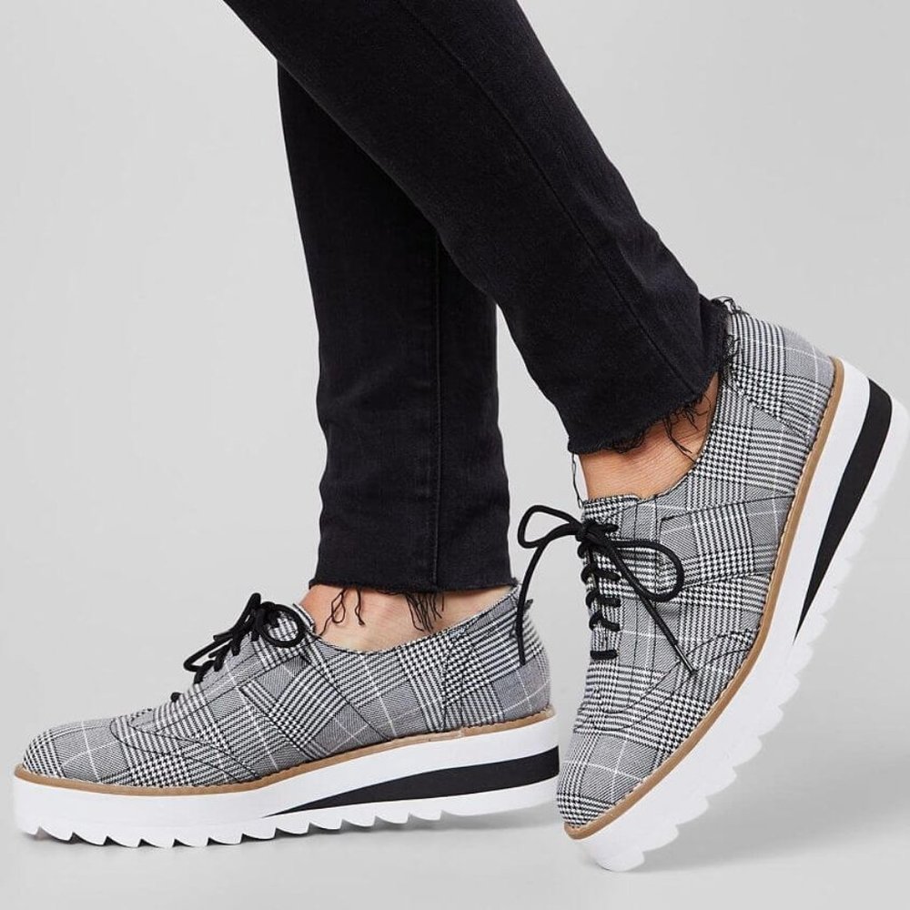 Madden Girl Oxford Plaid Platform Shoe